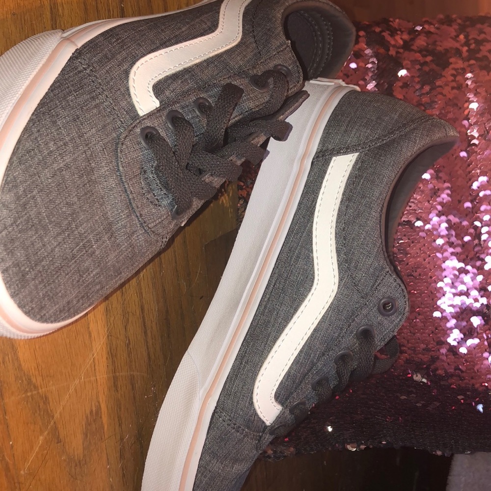 old skool gray and pink vans